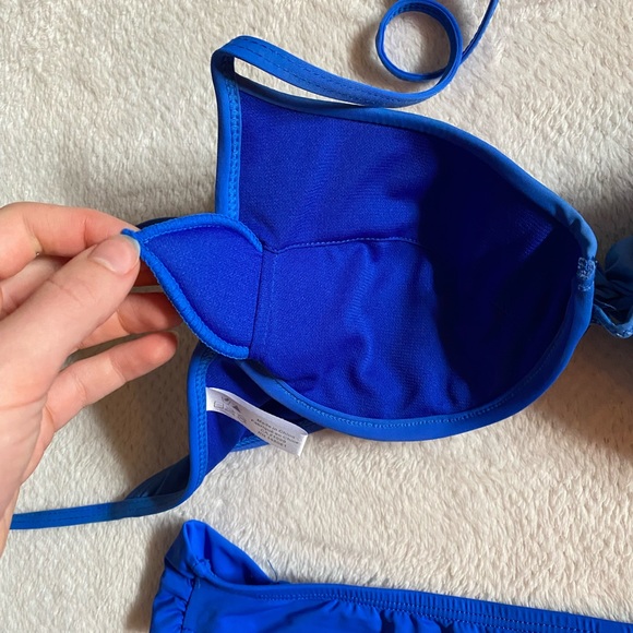 Bundle of 2 blue bikinis - Picture 9 of 9